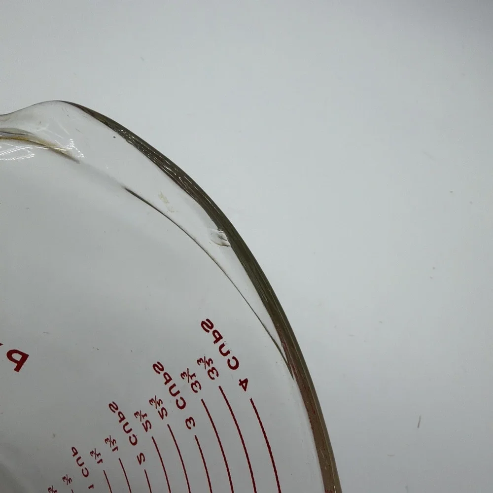 VTG PYREX Glass Liquid 1‎ Quart 4 Cup 532 Measuring Red Lettering 